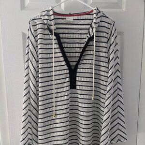 Striped pool coverup, black and white, size large